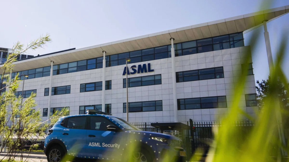 ASML Reports Record Revenue Amid Surge in Demand for Lithography Equipment
