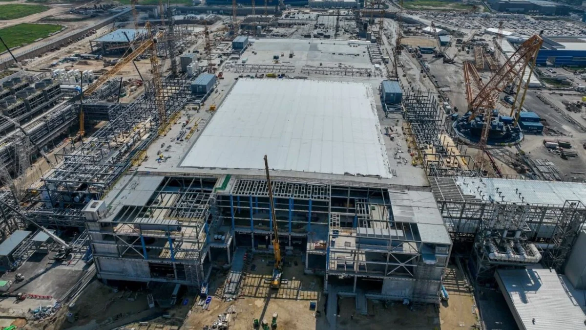 Explosion at Intel’s Kiryat Gat Facility: Casualties and Production Concerns