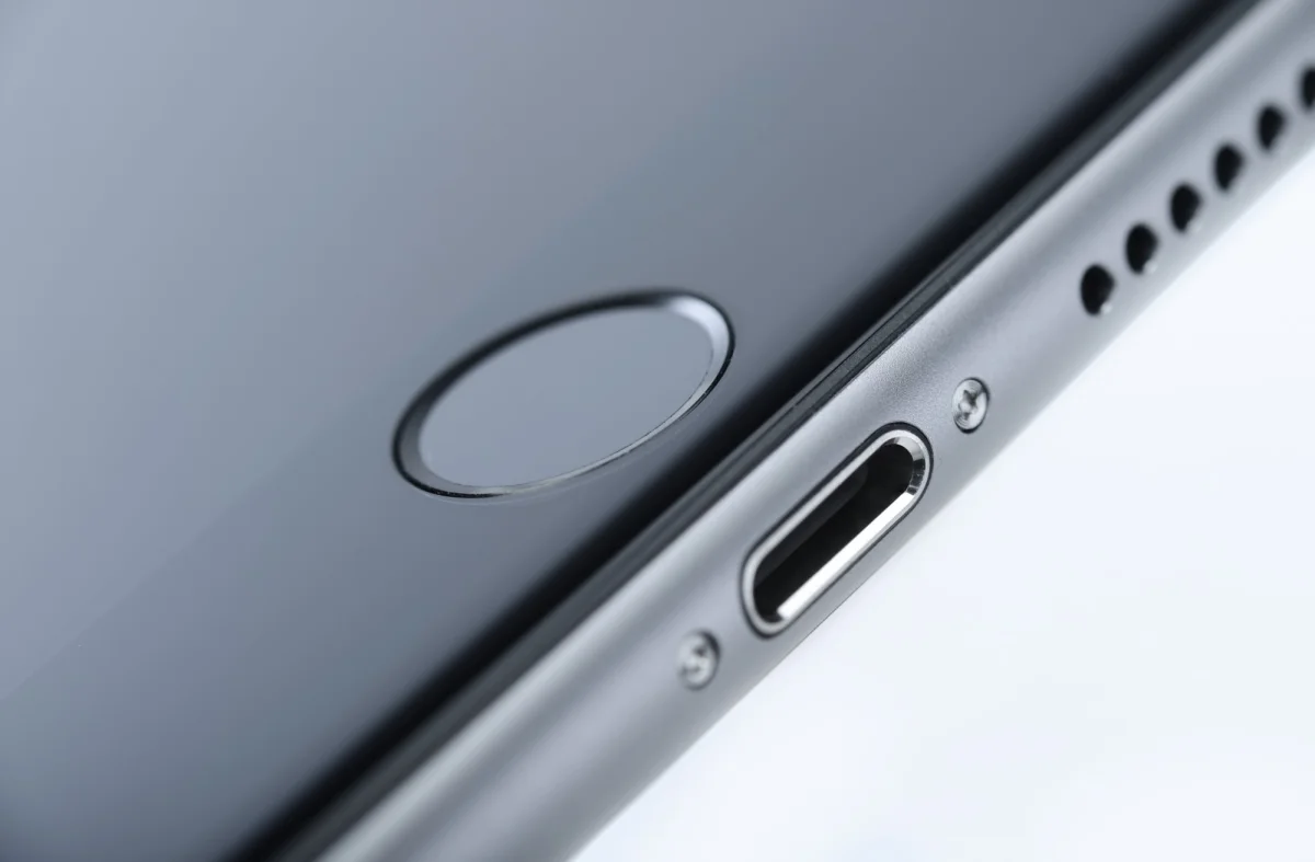 Apple iPhone 6S