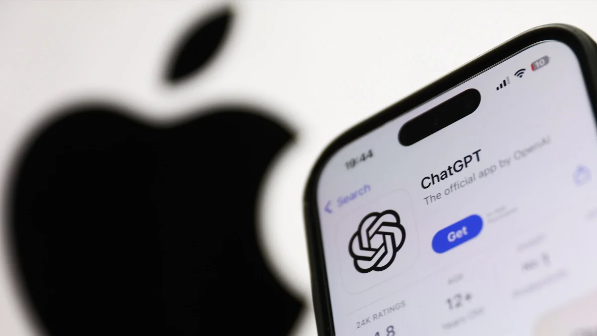 OpenAI and Apple Engage in Courtroom Drama, as OpenAI Leverages Public Discourse